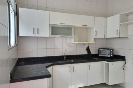 Sobrado à venda com 3 quartos, sendo 1 suíte, em Brooklin, São Paulo, SP