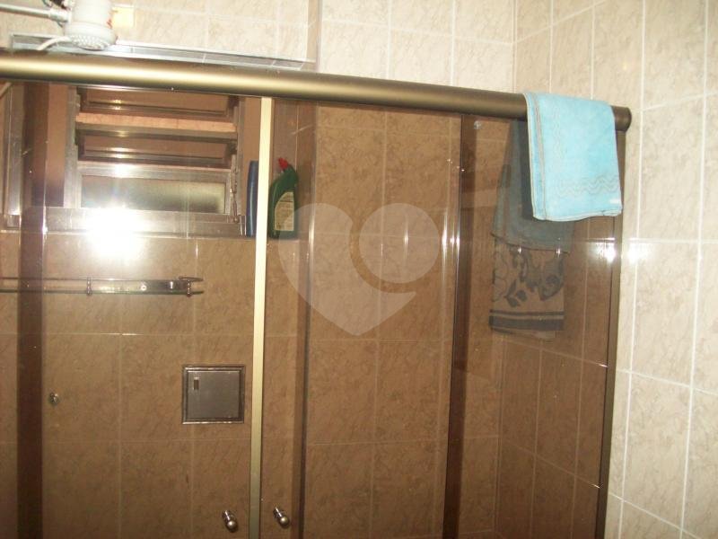 Casa Térrea à venda com 3 quartos, sendo 1 suíte, em Vila Constança, São Paulo, SP