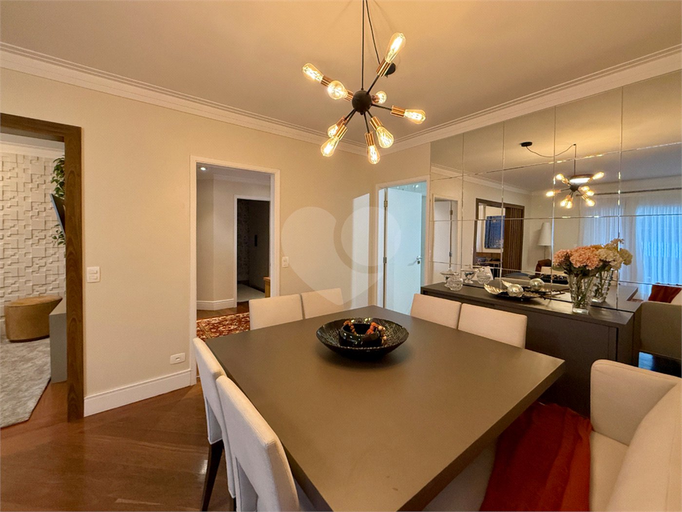 Apartamento à venda com 3 suítes em Campo Belo, São Paulo, SP