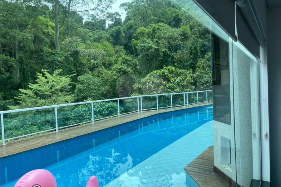 Casa à venda com 3 quartos, sendo 2 suítes, no condomínio : Conjunto Residencial Itaguaçu, São Paulo - SP