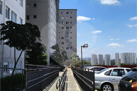 Apartamento à venda com 2 quartos em Jardim do Lago, São Paulo, SP