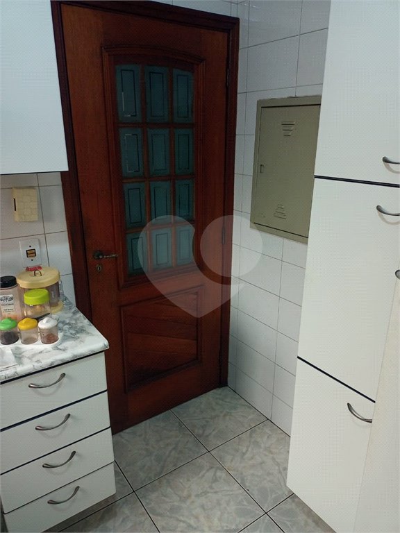 Sobrado à venda com 3 quartos em Jardim Colombo, São Paulo, SP