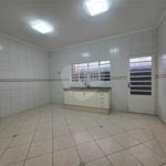 Casa à venda com 3 quartos, sendo 1 suíte, no condomínio Residencial Jardim das Palmeiras, Vinhedo - SP