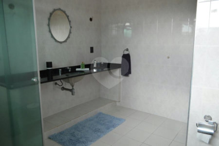 Casa à venda com 4 quartos, sendo 2 suítes, em Vila Mogilar, Mogi das Cruzes, SP