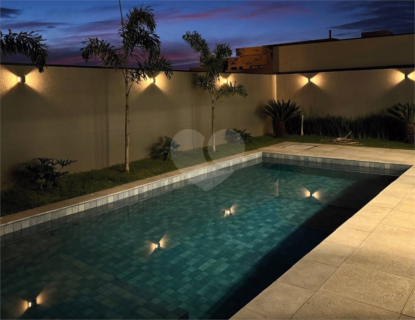 Casa à venda com 4 suítes no condomínio Villas do Golf, Itu - SP
