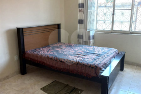 Casa Térrea à venda com 3 quartos em Campo Grande, Rio de Janeiro, RJ