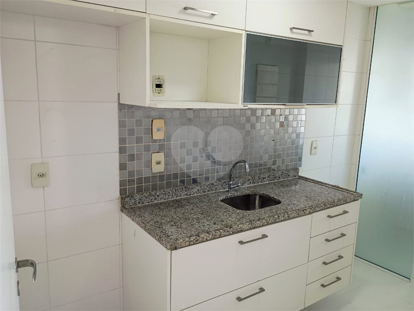 Cobertura à venda com 3 quartos, sendo 1 suíte, em Barra da Tijuca, Rio de Janeiro, RJ