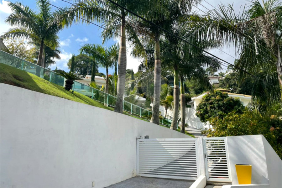 Casa à venda com 4 suítes em Alpes de Caieiras, Caieiras, SP