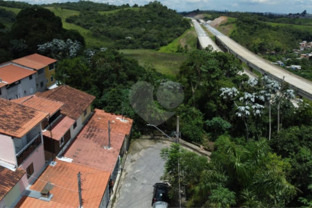 Casa à venda com 2 quartos no condomínio Bosque São João, Guarulhos - SP