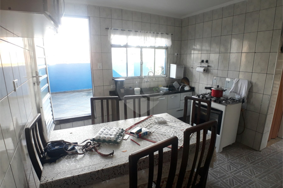 Sobrado à venda com 4 quartos em Parada Inglesa, São Paulo, SP