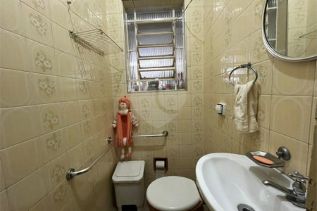 Sobrado à venda com 4 quartos, sendo 2 suítes,  em Vila Mariana, São Paulo, SP
