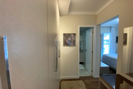 Apartamento à venda com 3 suítes em Barra Funda, São Paulo, SP