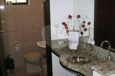 Sobrado à venda com 3 quartos, sendo 1 suíte, em Vila Medeiros, São Paulo, SP