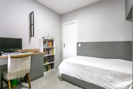 Apartamento à venda com 3 suítes em Jardim Prudência, São Paulo, SP