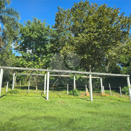 Chácara à venda com 4 quartos, sendo 1 suíte, em Cercadinho, Alambari, SP