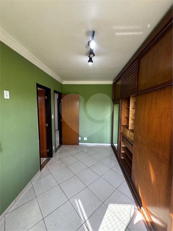 Casa à venda com 3 quartos, sendo 1 suíte, no condomínio Village da Posse, Rio de Janeiro - RJ