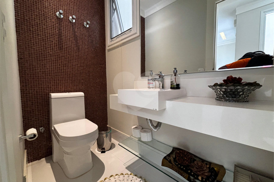Casa à venda com 4 quartos, sendo 3 suítes, no condomínio Reserva Nova Cantareira, São Paulo - SP