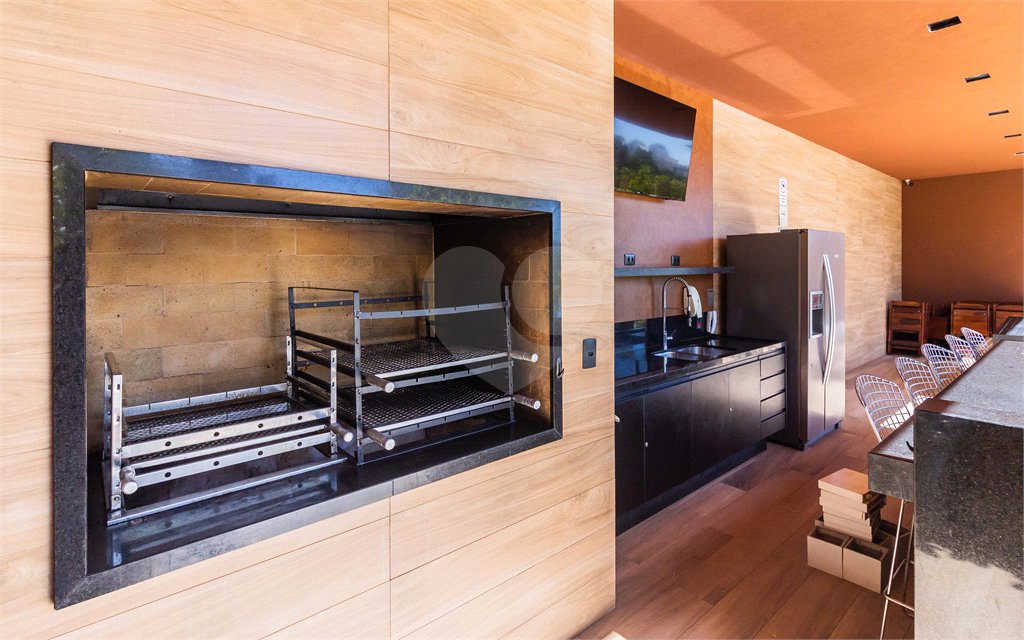 Apartamento à venda com 3 suítes em Vila Gumercindo, São Paulo, SP