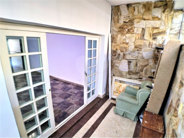 Sobrado à venda com 3 quartos, sendo 1 suíte,  em Vila Mazzei, São Paulo, SP