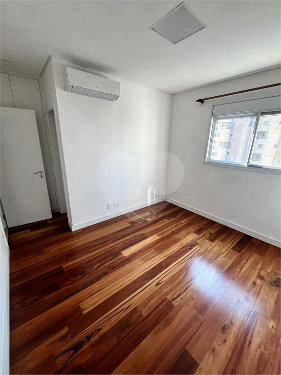 Apartamento à venda com 3 suítes em Vila Andrade, São Paulo, SP