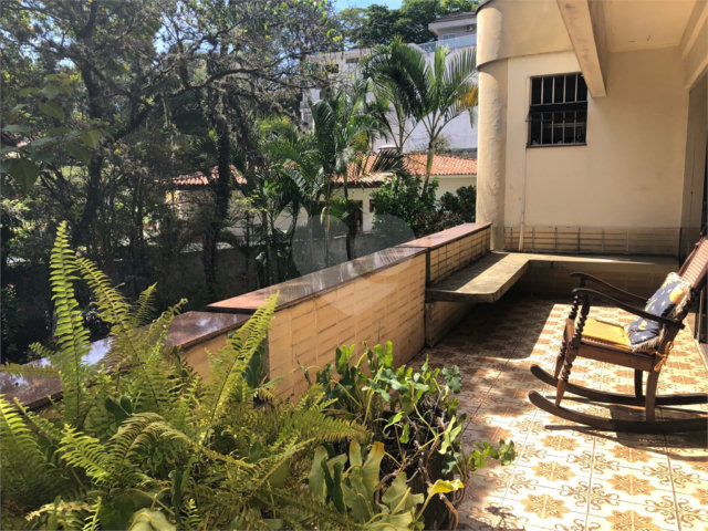 Sobrado à venda com 5 quartos, sendo 1 suíte,  em Jardim São Bento, São Paulo, SP