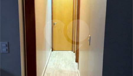 Apartamento à venda com 3 quartos no Centro, Cabo Frio, RJ