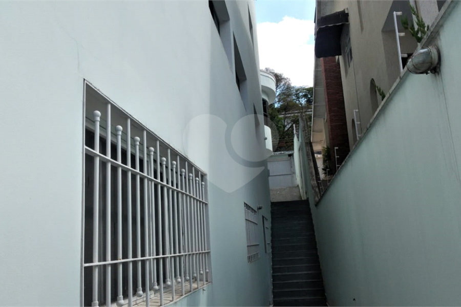 Sobrado à venda com 4 quartos, sendo 2 suítes, em Horto, São Paulo, SP