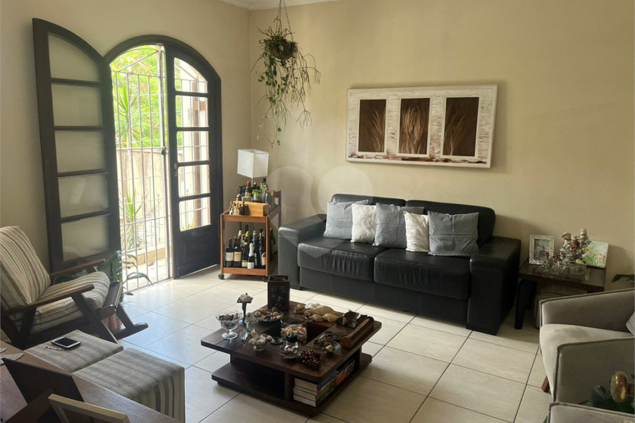 Casa à venda com 4 quartos, sendo 1 suíte, em Horto, São Paulo, SP