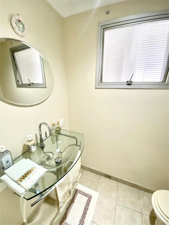 Apartamento à venda com 4 quartos, sendo 2 suítes, em Pinheiros, São Paulo, SP