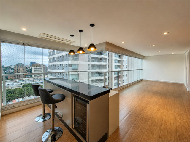 Apartamento à venda com 4 quartos, sendo 3 suítes,  em Chácara Santo Antônio (zona Sul), São Paulo, SP