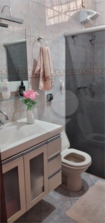 Casa à venda com 3 quartos, sendo 2 suítes, em Vila Harmonia, Araraquara, SP