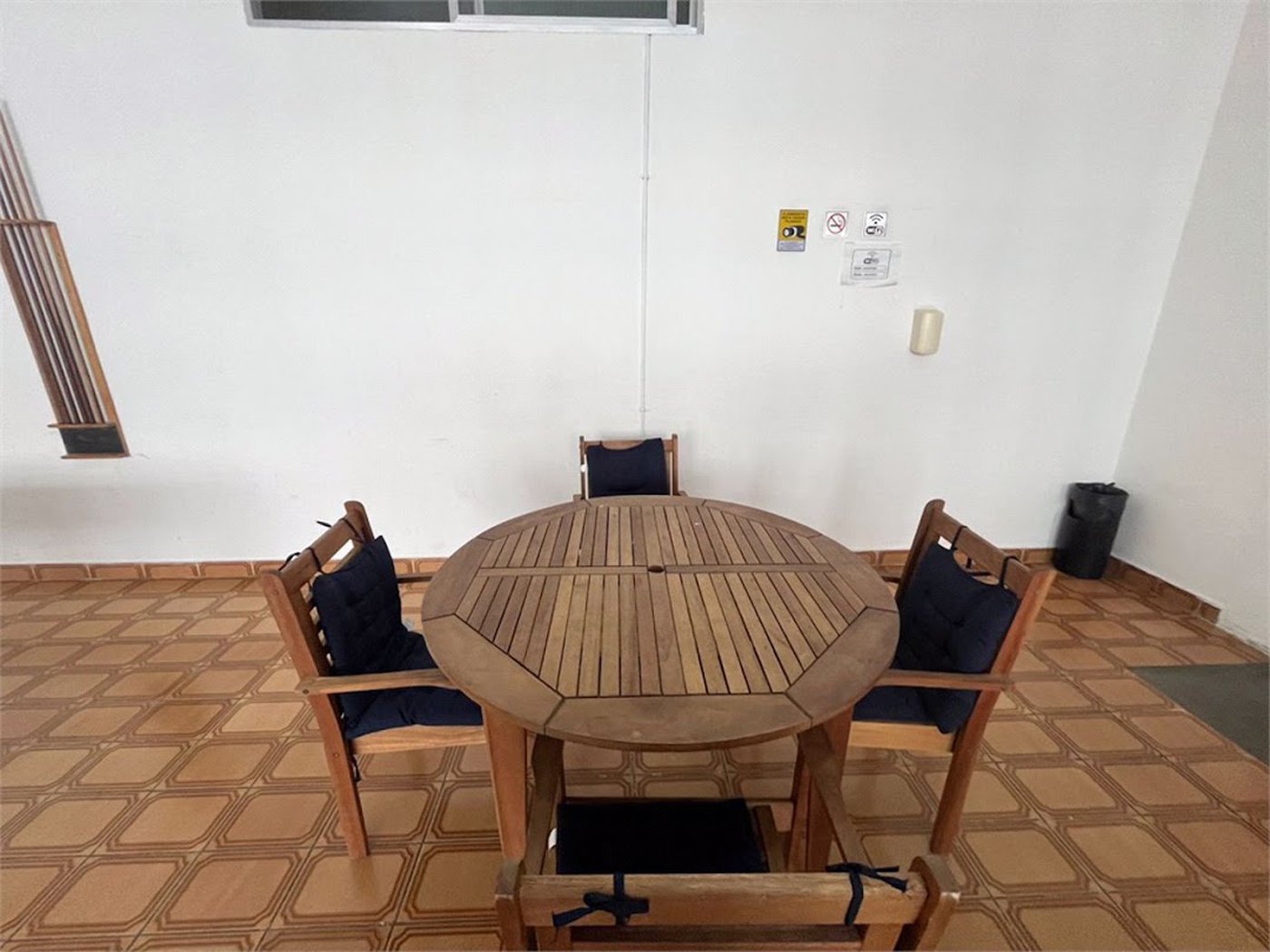 Apartamento com 1 dormitório à venda, 68 m² por R$ 280.000,00 - Pitangueiras - Guarujá/SP