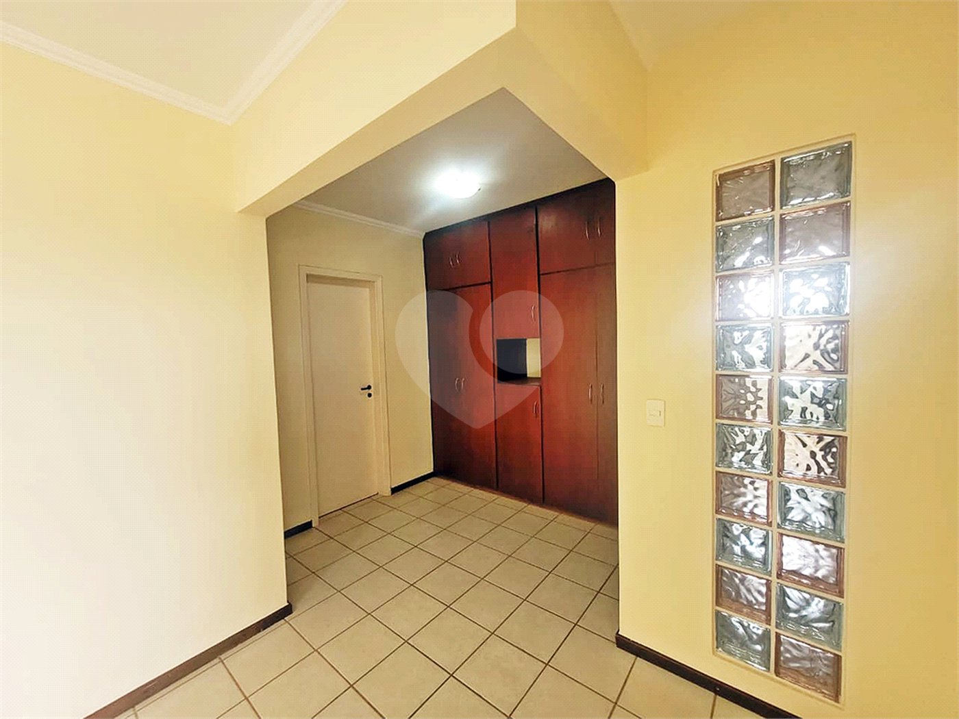 Apartamento à venda com 3 quartos, sendo 1 suíte,  em Santa Cruz do José Jacques, Ribeirão Preto, SP
