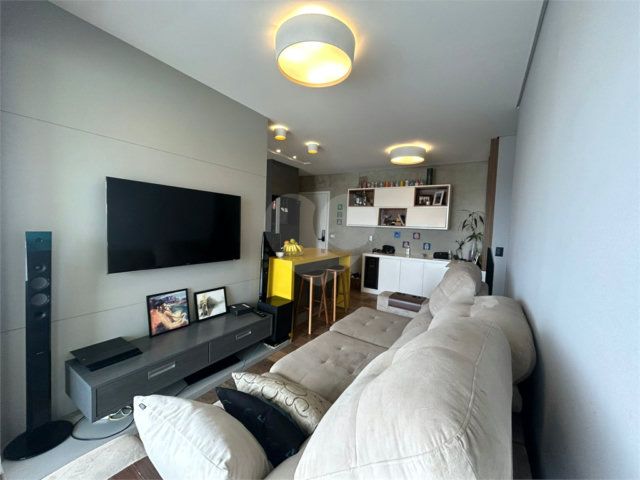 Apartamento à venda com 2 quartos, sendo 1 suíte,  em Brooklin, São Paulo, SP