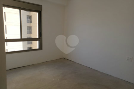 Apartamento à venda com 4 suítes em Real Parque, São Paulo, SP