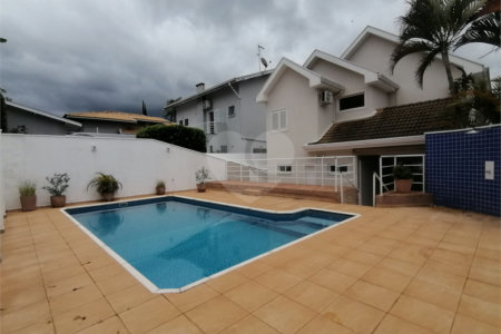 Casa para alugar com 3 quartos, sendo 1 suíte, no condomínio Recanto dos Paturis, Vinhedo - SP