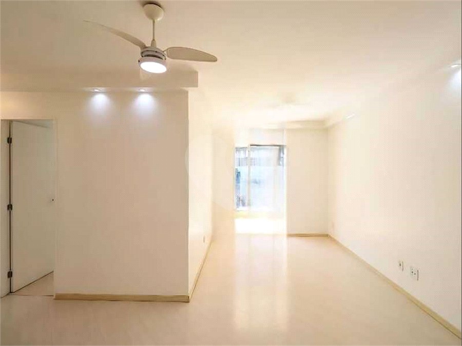 Apartamento à venda ou para alugar com 3 quartos, sendo 1 suíte,  em Vila Andrade, São Paulo, SP
