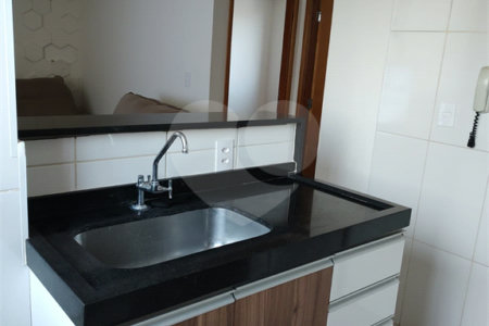 Apartamento no condomínio Monte Everest dispondo de 48m²