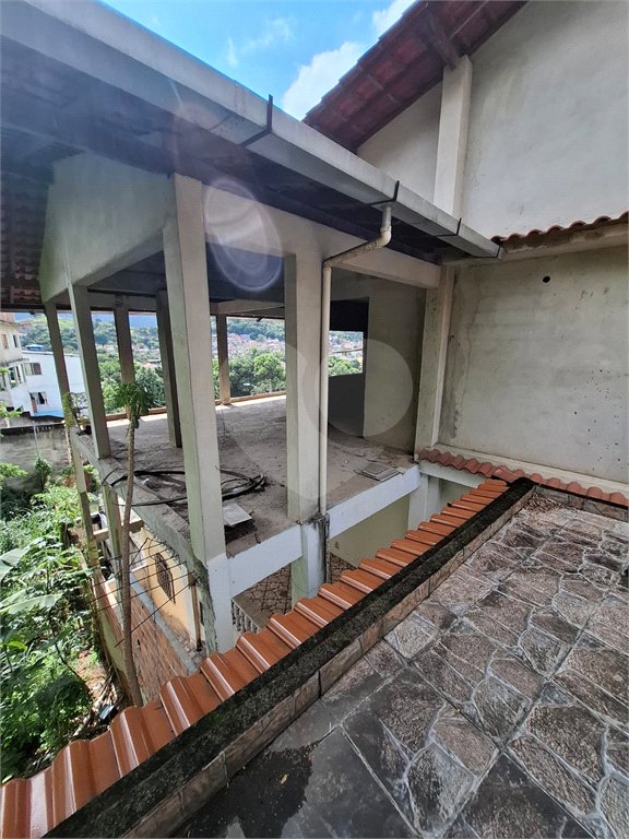 Casa à venda com 5 quartos em Santíssimo, Rio de Janeiro, RJ