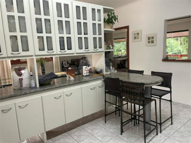 Casa à venda com 3 quartos, sendo 1 suíte,  no condomínio Clube de Campo Mairiporã, Mairiporã - SP
