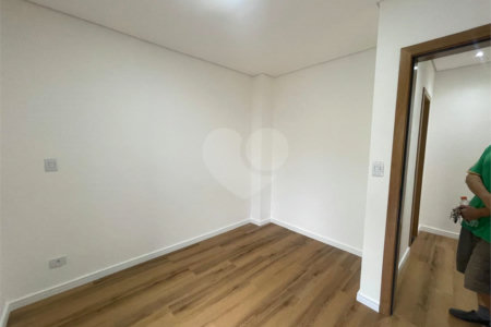 Sobrado à venda com 3 quartos, sendo 1 suíte, em Villa Di Cesar, Mogi das Cruzes, SP