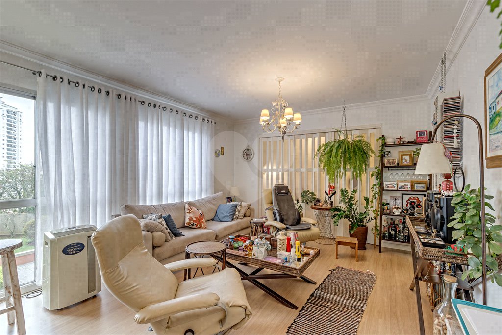 Apartamento à venda com 4 quartos, sendo 2 suítes, em Jardim Marajoara, São Paulo, SP