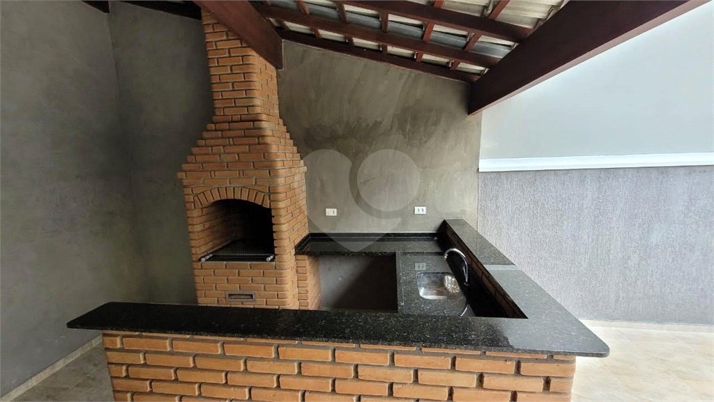 Sobrado à venda com 2 quartos, sendo 1 suíte,  em Vila Suissa, Mogi das Cruzes, SP