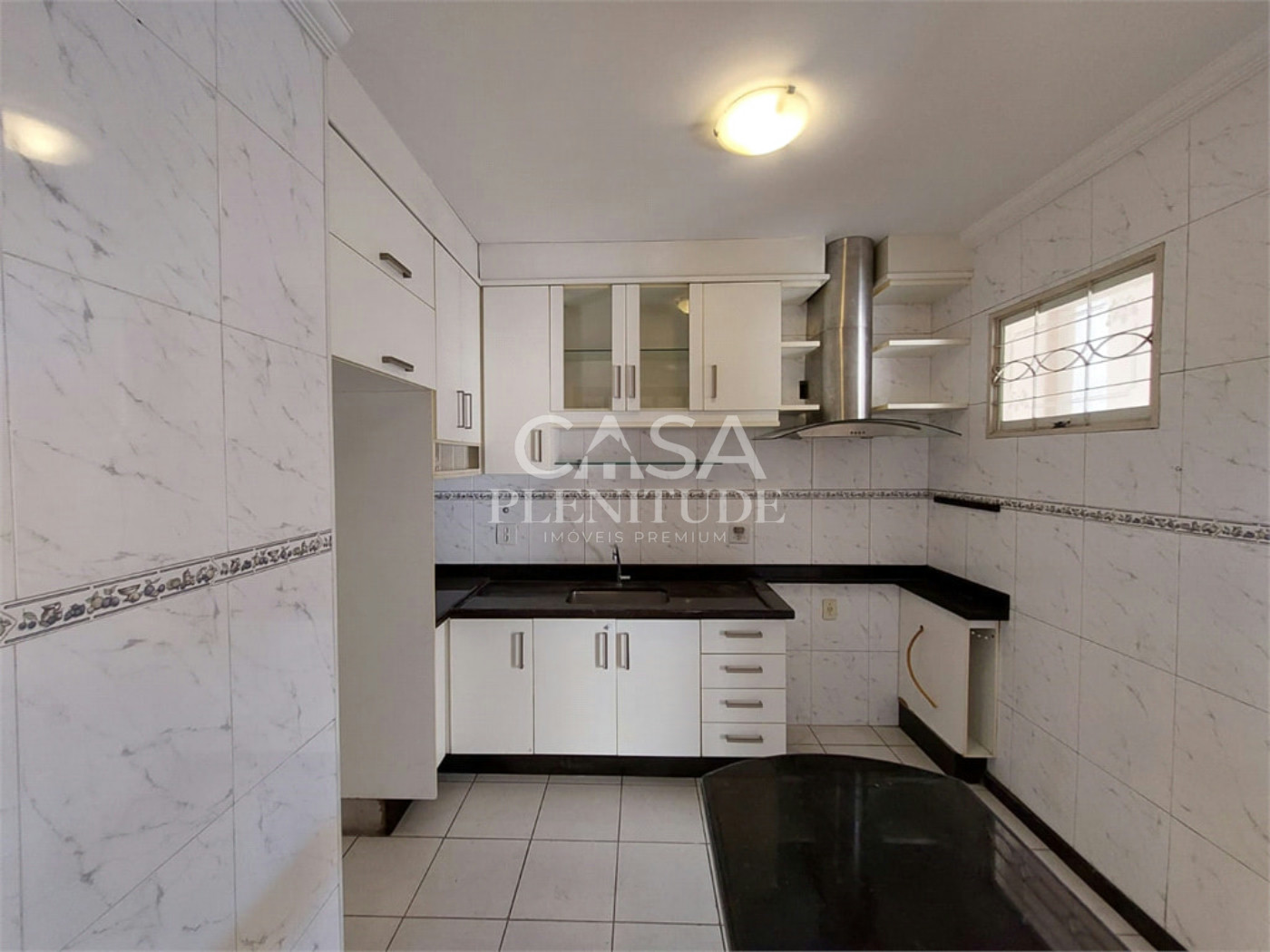 Casa em condomínio à venda com 3 quartos, sendo 1 suíte, em Jardim Simus, Sorocaba, SP