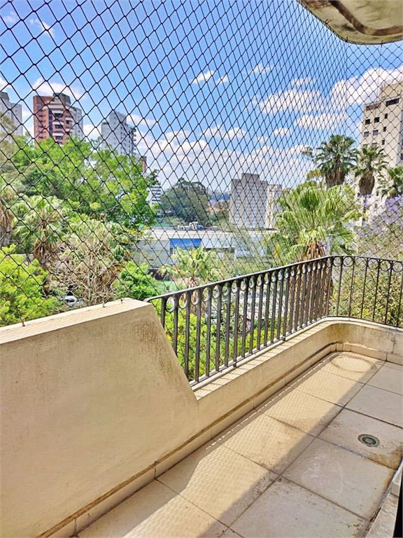 Apartamento à venda com 4 quartos, sendo 3 suítes,  em Vila Andrade, São Paulo, SP