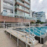 Apartamento com 68m² sala 02 ambientes, 02 dormitórios, sendo 01 suíte banheiro social e vaga no subsolo.! Venha conhecer!
