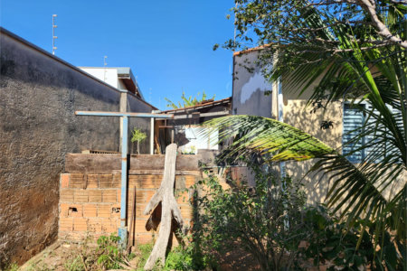 Casa à venda com 2 quartos em Jardim Brasil (vila Xavier), Araraquara, SP