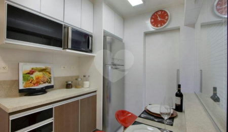 Apartamento à venda com 2 quartos, sendo 1 suíte,  em Vila Olímpia, São Paulo, SP