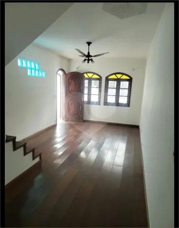 Sobrado à venda com 4 quartos, sendo 1 suíte, em Tremembé, São Paulo, SP