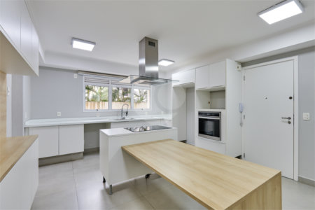 Apartamento à venda com 4 quartos, sendo 3 suítes, em Granja Julieta, São Paulo, SP